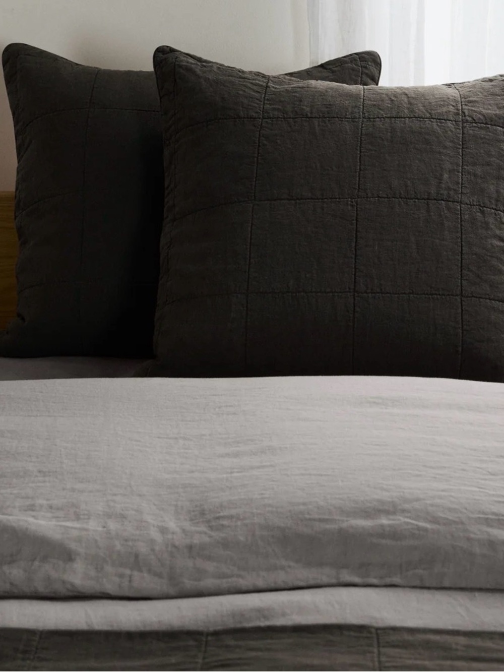 Parachute quilted linen Europe
Sham-pair